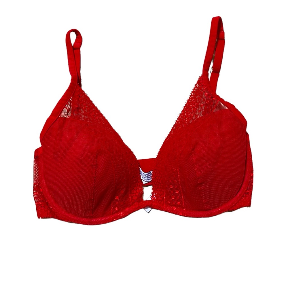 Victoria's Secret incredible by Victoria Red bra with lace size 32DD
